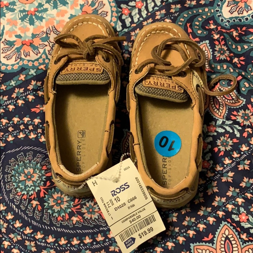TODDLER SPERRY NWT